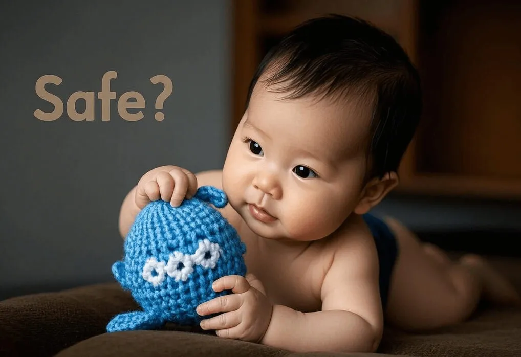 Luôn kiểm tra độ an toàn của đồ chơi len trước khi cho bé sử dụng