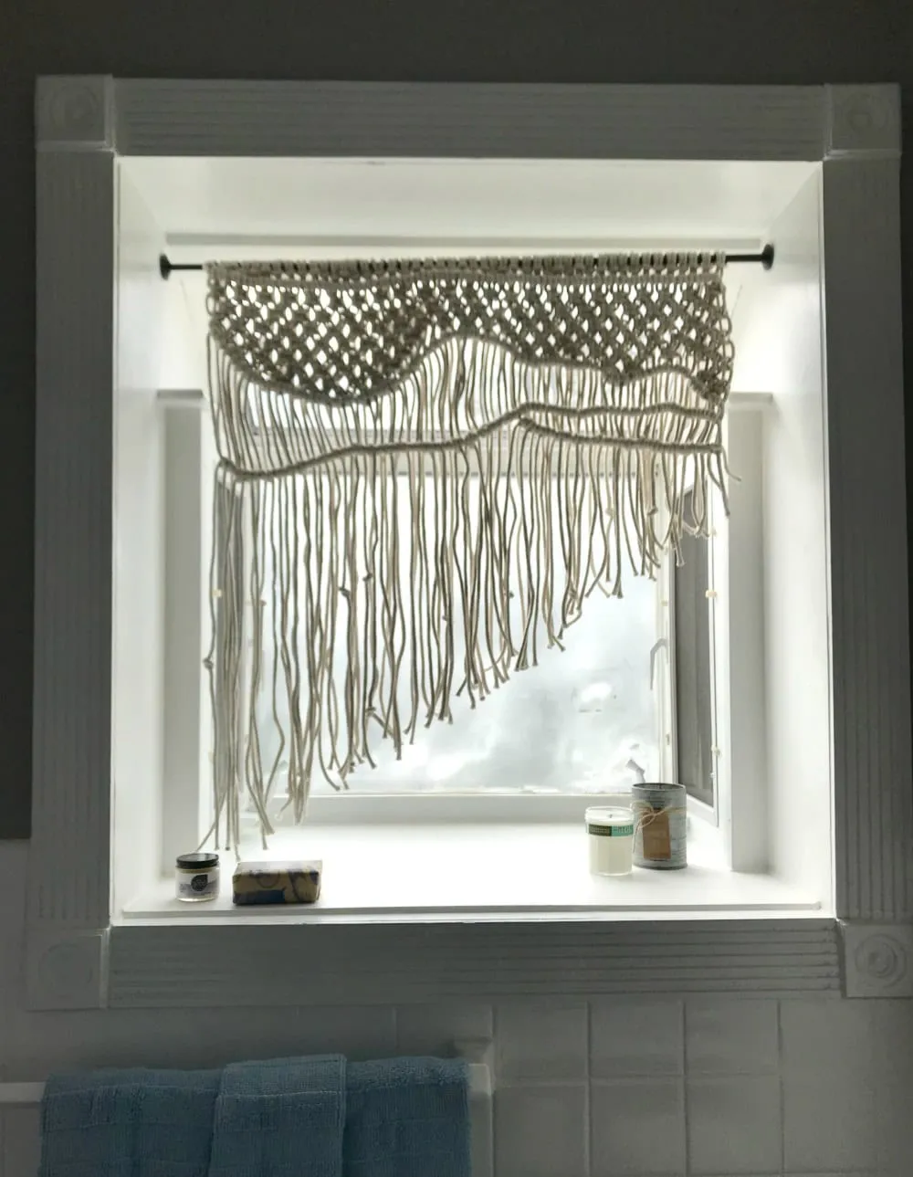 Cấu trúc nút thắt macrame giúp ánh sáng và không khí lưu thông dễ dàng