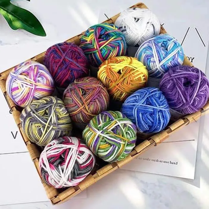 Sự chuẩn bị kỹ lưỡng về nguyên liệu là chìa khóa để tạo nên một tác phẩm tranh len chuyên nghiệp