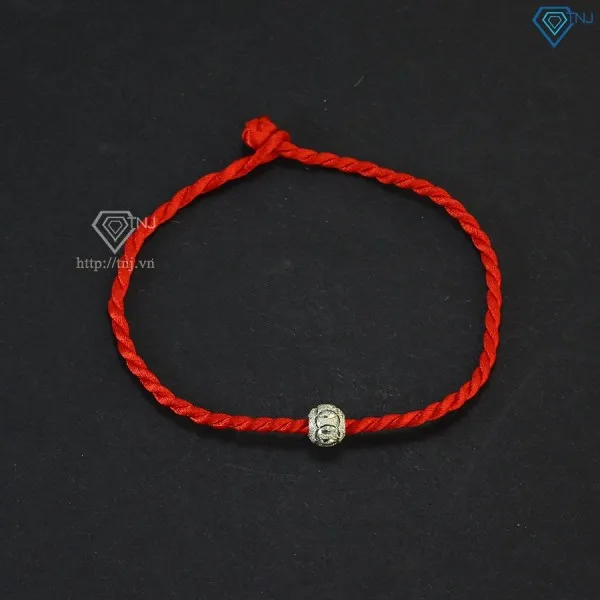 Vòng tay len may mắn là biểu tượng của tình yêu và sự gắn kết bền chặt giữa các cặp đôi